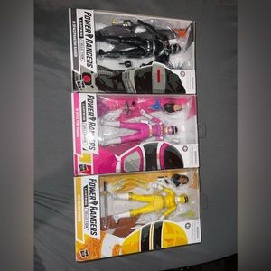 Brand new Power rangers in space pink Ranger and black space phantom, Zeo yellow